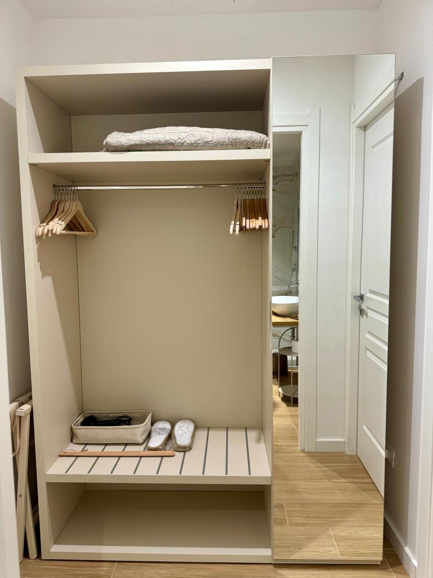 Feel Boutique Rooms Oristano Bagian luar foto