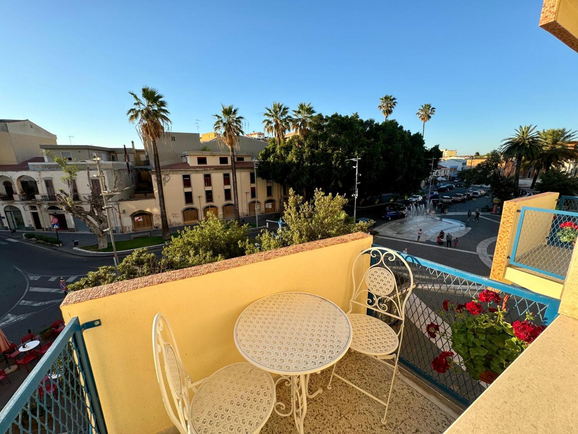 Feel Boutique Rooms Oristano Bagian luar foto