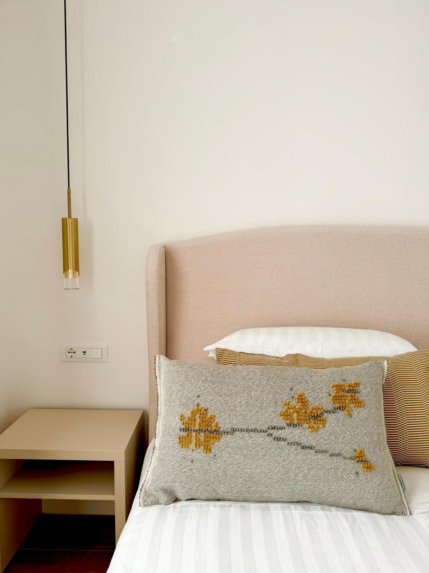 Feel Boutique Rooms Oristano Bagian luar foto